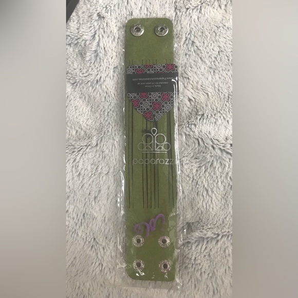 Paparazzi Olive Green Wrap Bracelet - Picture 5 of 5